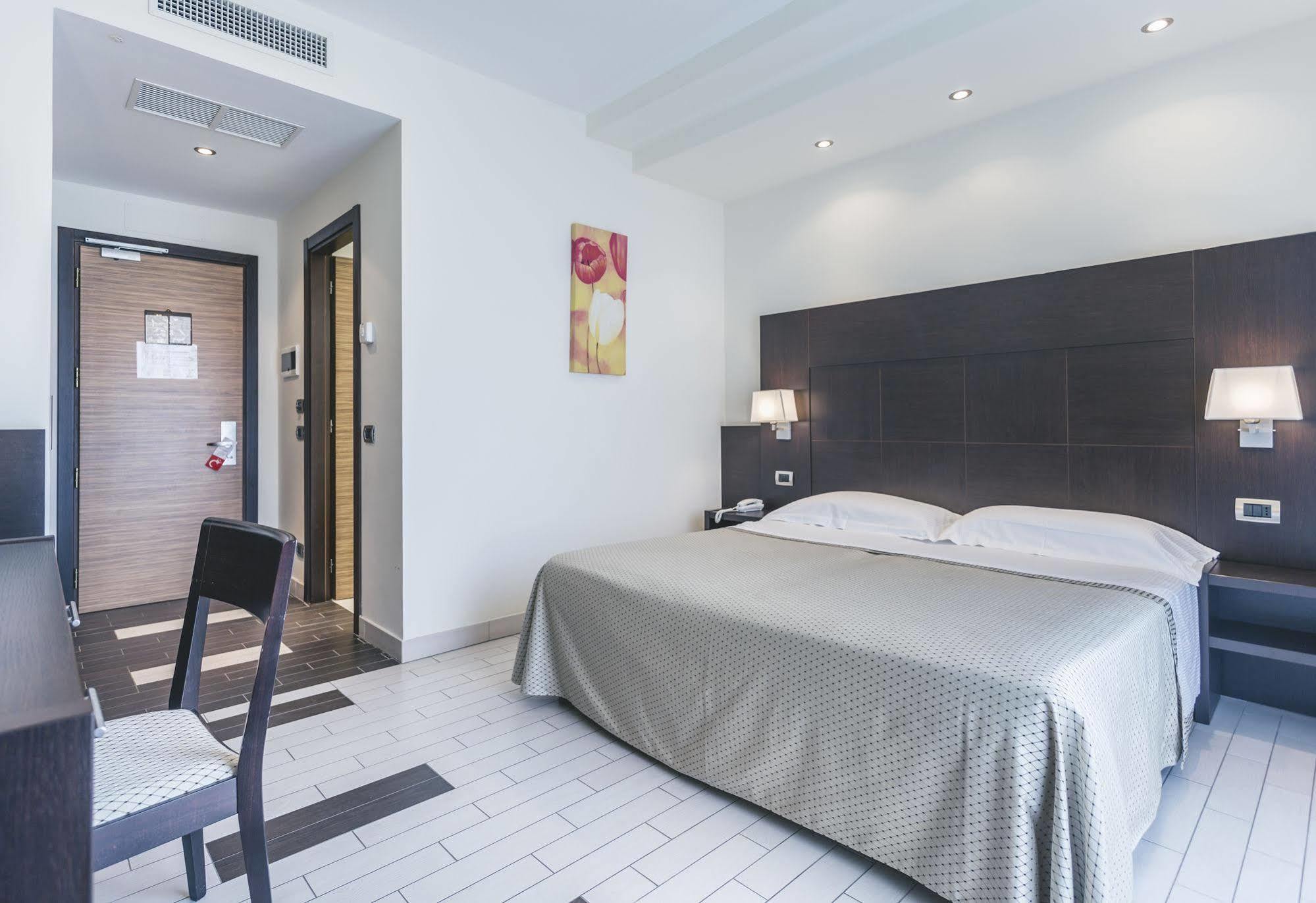 Hotel Principe Residence Vasto Buitenkant foto